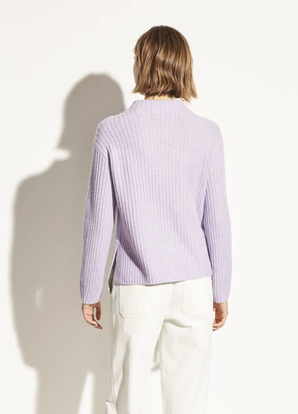 Vince - Ribbed Raglan Mock Neck Sweater in Lily Stone